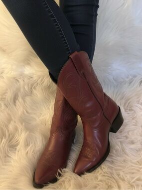 Dan Post Maroon Heeled Western Boots